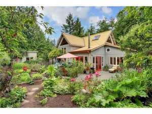 Fairview Ave., a home on Bainbridge Island Fairview Ave. on Bainbridge Island