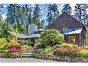 Hidden Cove Road on Bainbridge Island